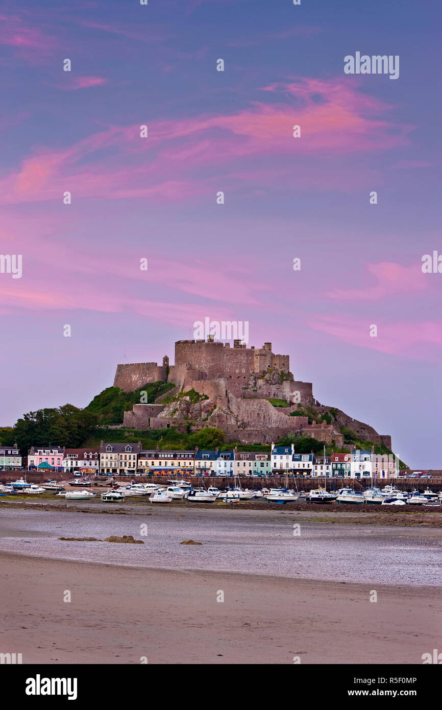 Monte Castello Orgueil, Grouville Bay a Gorey, Jersey, Isole del Canale Foto Stock