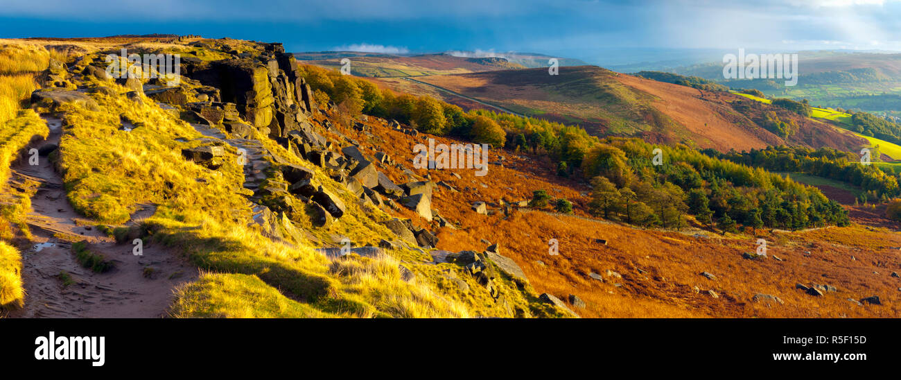 Regno Unito, Inghilterra, Derbyshire, Parco Nazionale di Peak District, Bordo Stanage Foto Stock