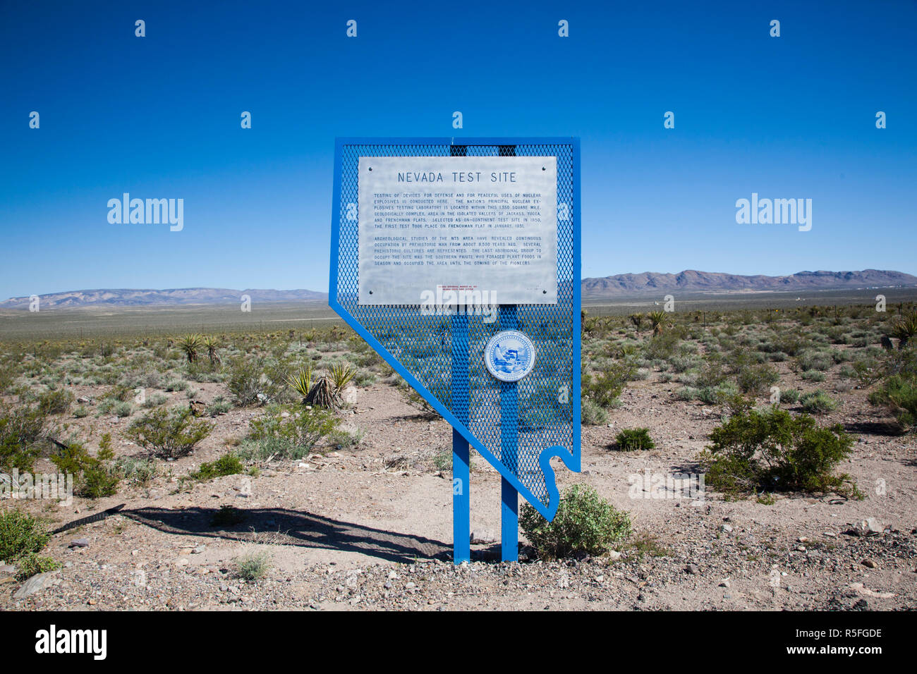 Stati Uniti d'America, Nevada, Grande Bacino, Mercurio, Nevada Test Site segno, sito di metà del XX secolo delle armi nucleari USA prove Foto Stock