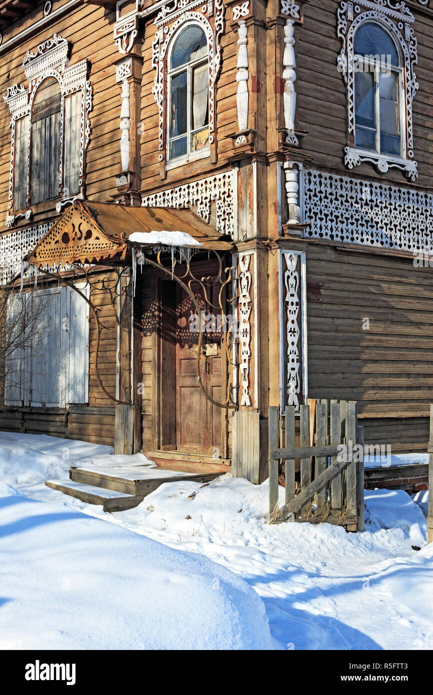 Vecchia casa in legno, Belozersk, Vologda regione, Russia Foto Stock