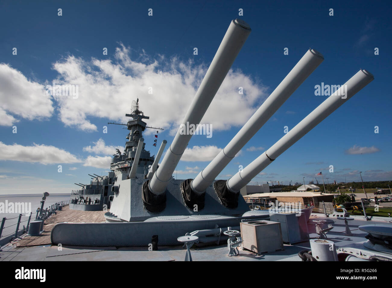 Stati Uniti d'America, Alabama, Mobile Battleship Memorial Park, Guerra Mondiale 2-ser Corazzata USS Alabama, 16-inch cannon Foto Stock