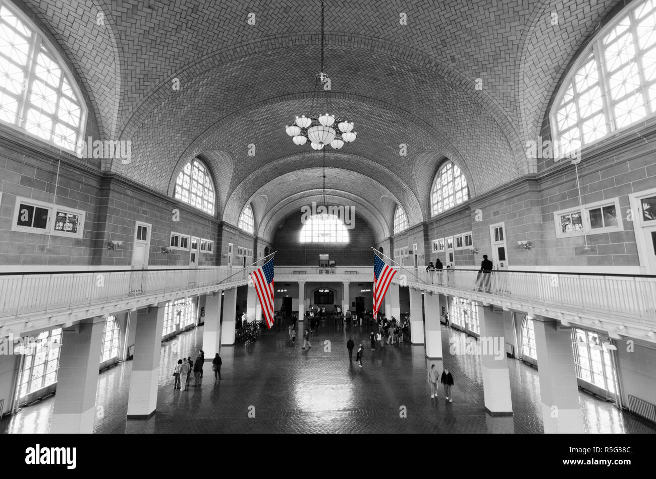Stati Uniti d'America, New York New York Harbour, Ellis Island Museo di immigrazione nella ex stazione di immigrazione edifici, sala del Registro di sistema Foto Stock