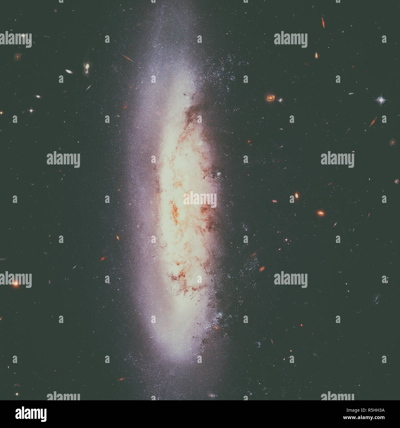 NGC 4522] è un impedito galassia a spirale nella Costellazione di Virgo. Foto Stock