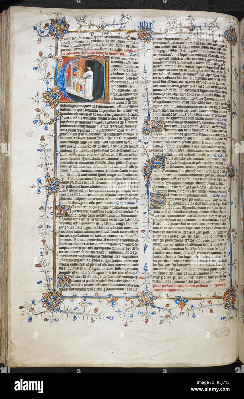 Historiated iniziale 'C'(ribus) di Girolamo nel suo letto camera. La Bibbia (il 'Big' o 'Grande Bibbia"), con il Vangelo di Nicodemo e l'interpretazione dei nomi ebraico. Inghilterra, S. E. (Londra?); primo quarto del XV secolo. Fonte: Royal 1 E. IX, f.1654v. Lingue: Latina. Foto Stock