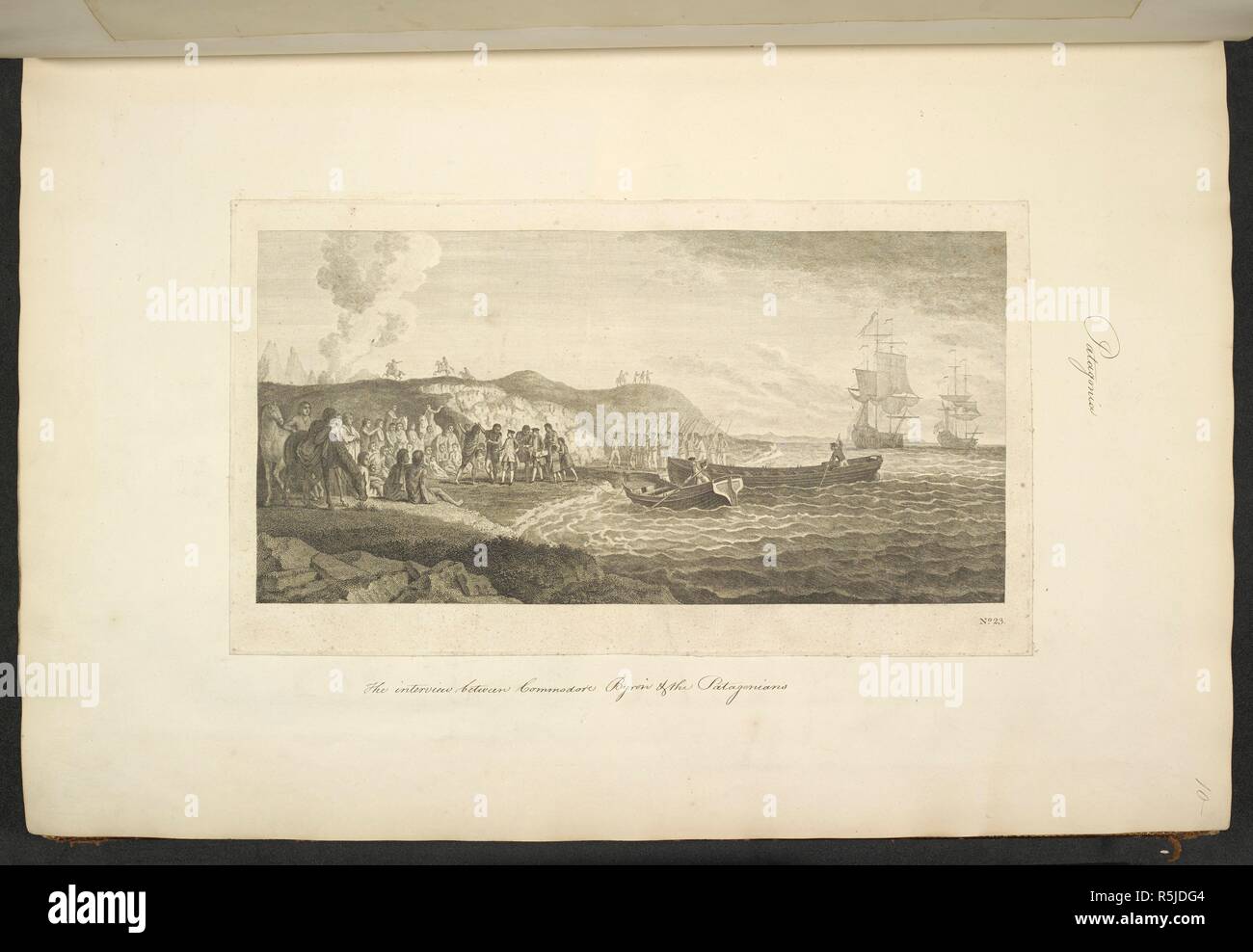 Incisione di un colloquio tra la Commodore John Byron e il Patagonians, con il Dolphin e il Tamar all'ancoraggio, 1765. Byron il viaggio in Dolphin, 1764-1766. dopo il 1766. Fonte: Aggiungi. 23920, f.10. Lingua: Inglese. Foto Stock