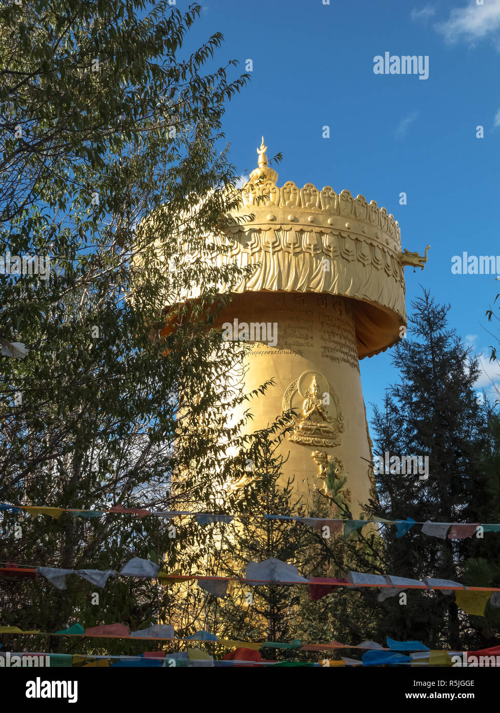 Tibetano ruota di preghiera Foto Stock