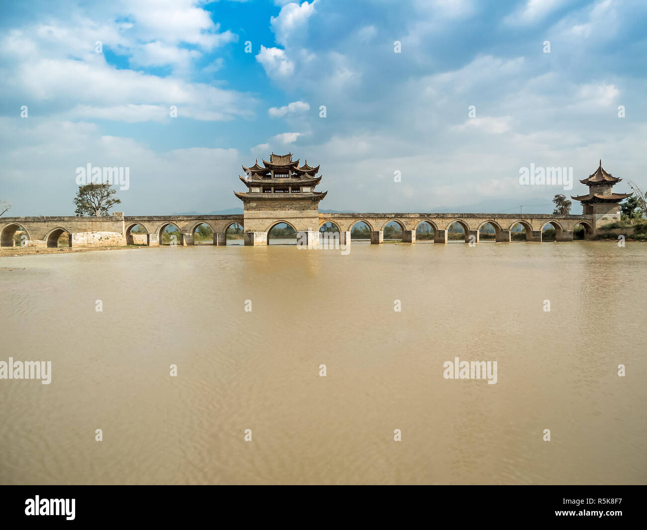 Ponte shuanglong a jianshui in Cina Foto Stock