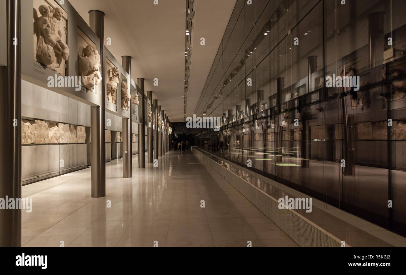 All'interno del museo di Acropoli, uno dei più bei musei archeologici in tutto il mondo. Ad Atene, in Grecia, in Europa. Foto Stock