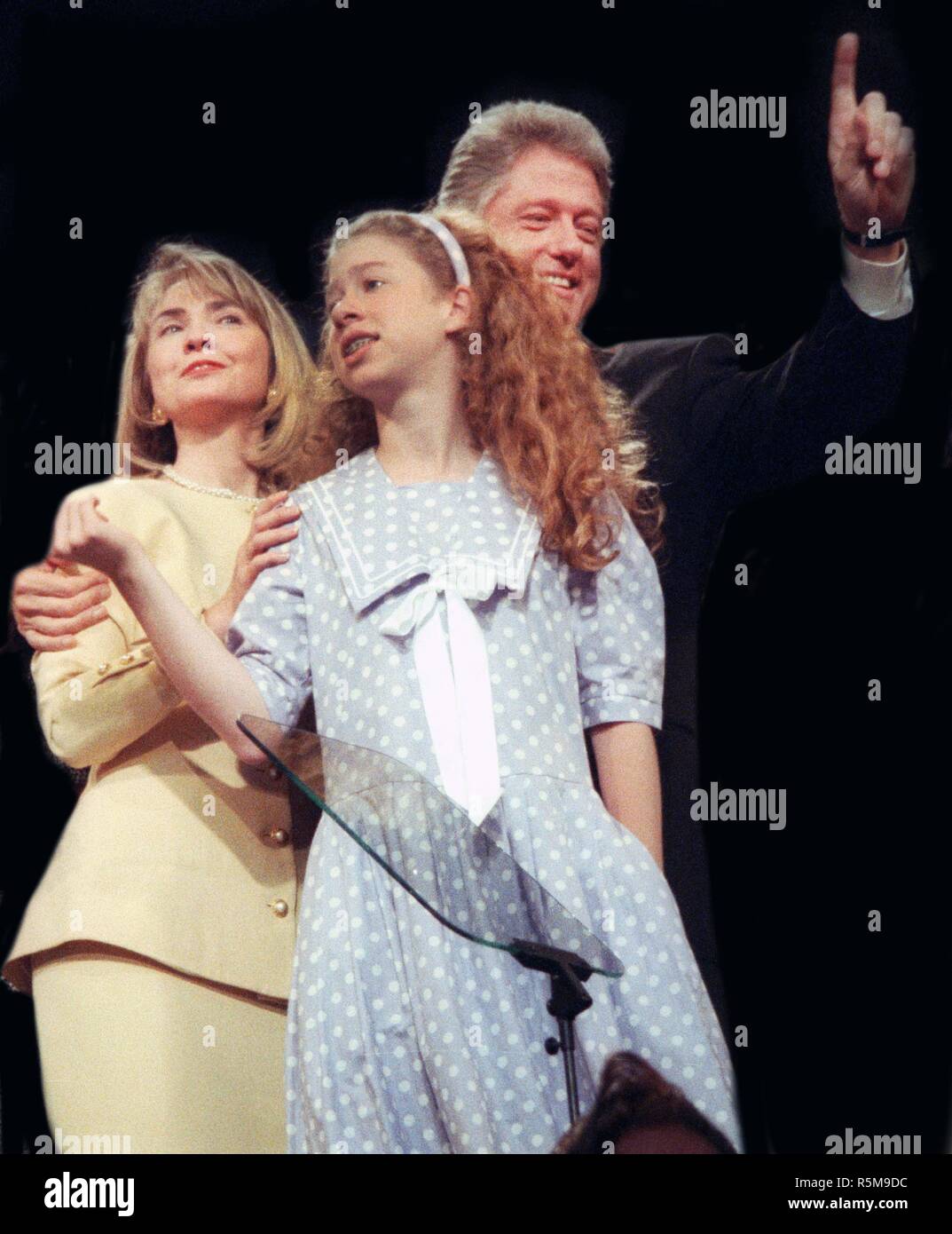 Hilary Clinton, Bill Clinton e Chelsea Clinton Foto di Adam Scull/il PHOTOlink/MediaPunch Foto Stock