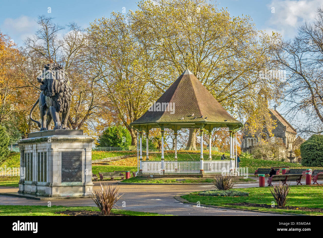 Lion Statua in Forbury Gardens, lettura, Berks Foto Stock