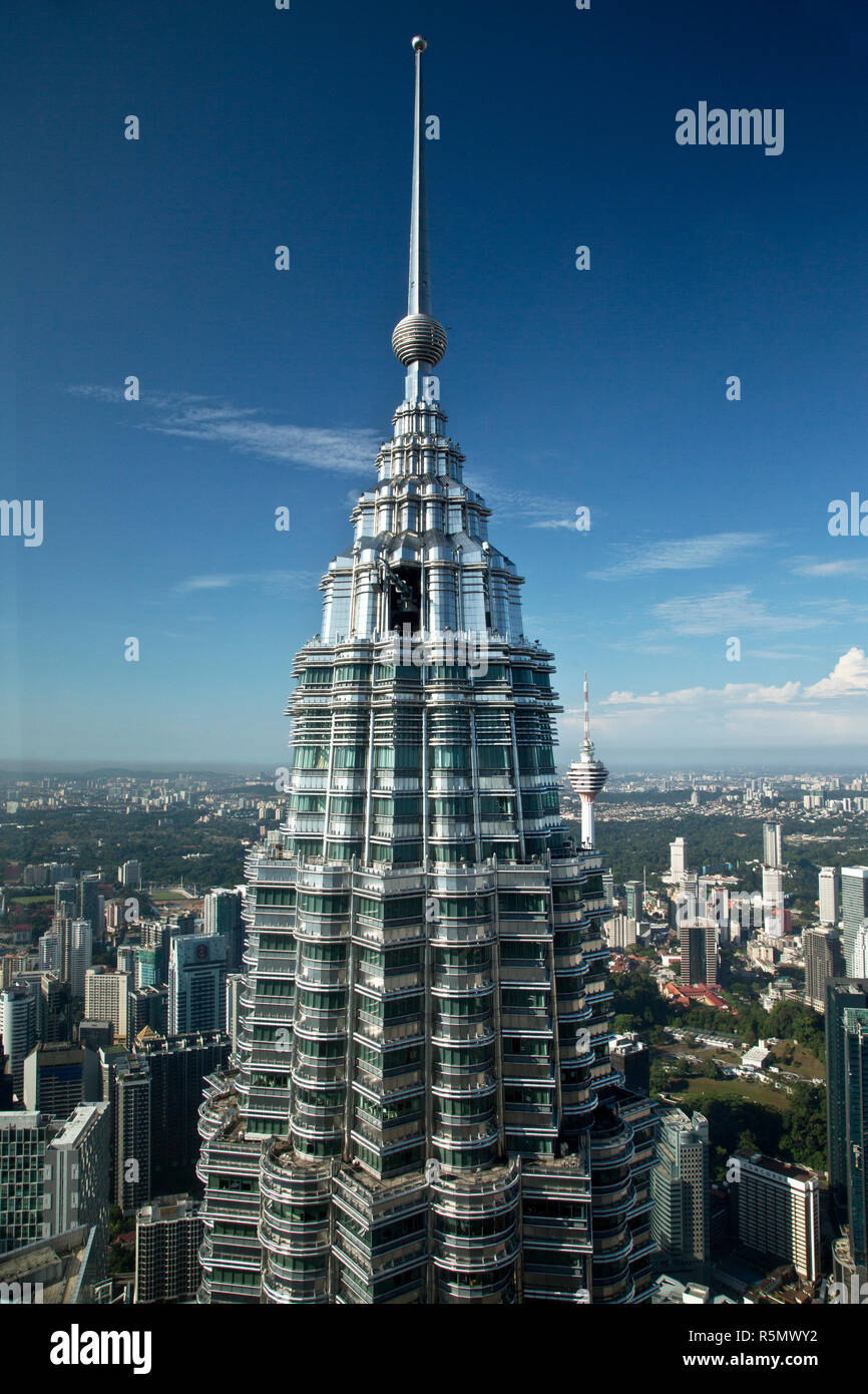Viste delle Torri Petronas di Kuala Lumpur, Malesia Foto Stock
