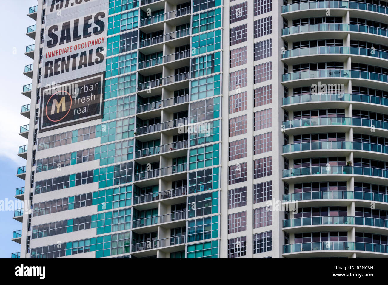 Miami Florida,Midtown,edificio,condominio appartamento residenziale appartamenti edificio edifici alloggio,multi,famiglia genitori genitori bambino chil Foto Stock