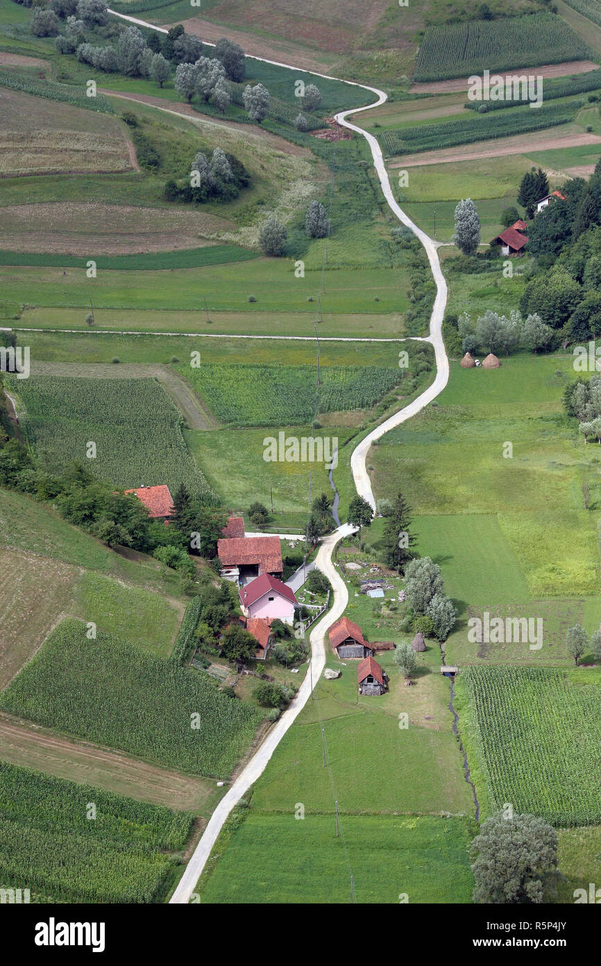 Campagna idilliaca, colline e prati nella regione di Zagorje, Croazia Foto Stock