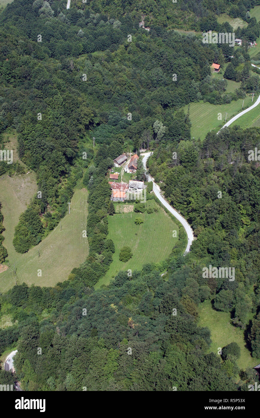 Campagna idilliaca, colline e prati nella regione di Zagorje, Croazia Foto Stock