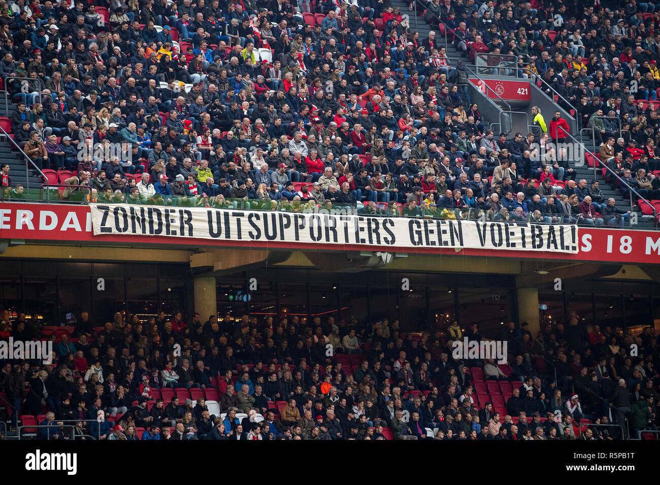 AMSTERDAM, Paesi Bassi, 02-12-2018, calcio, eredivisie Olandese, stagione 2018/2019, Johan Cruijff ArenA , banner durante la partita Ajax - ADO Den Haag Foto Stock