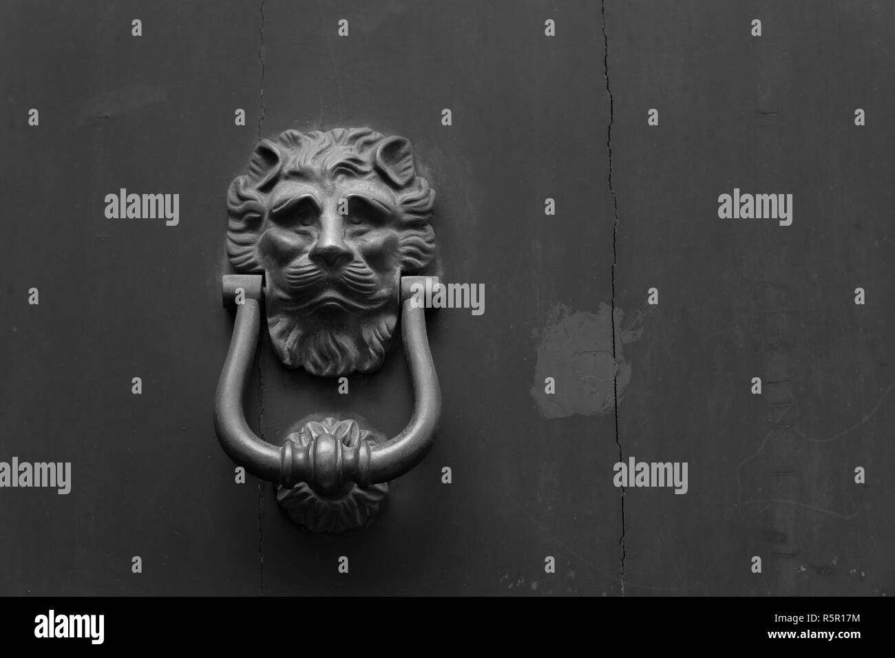Italia: Close up di rustico porta vecchia Foto Stock