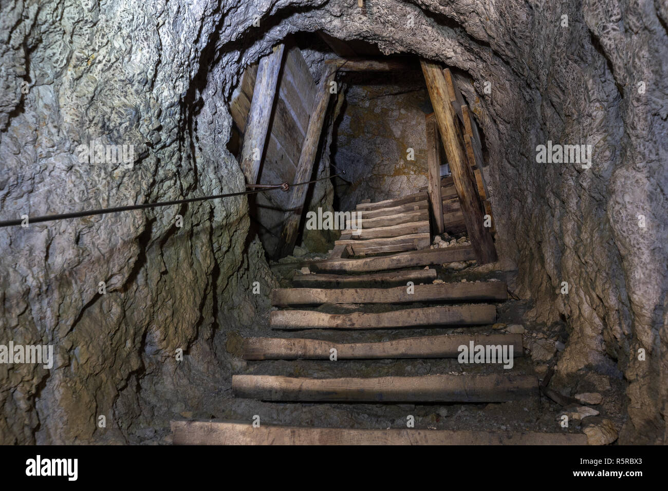 Il Lagazuoi tunnel, Prima Guerra Mondiale. Le Dolomiti Foto Stock