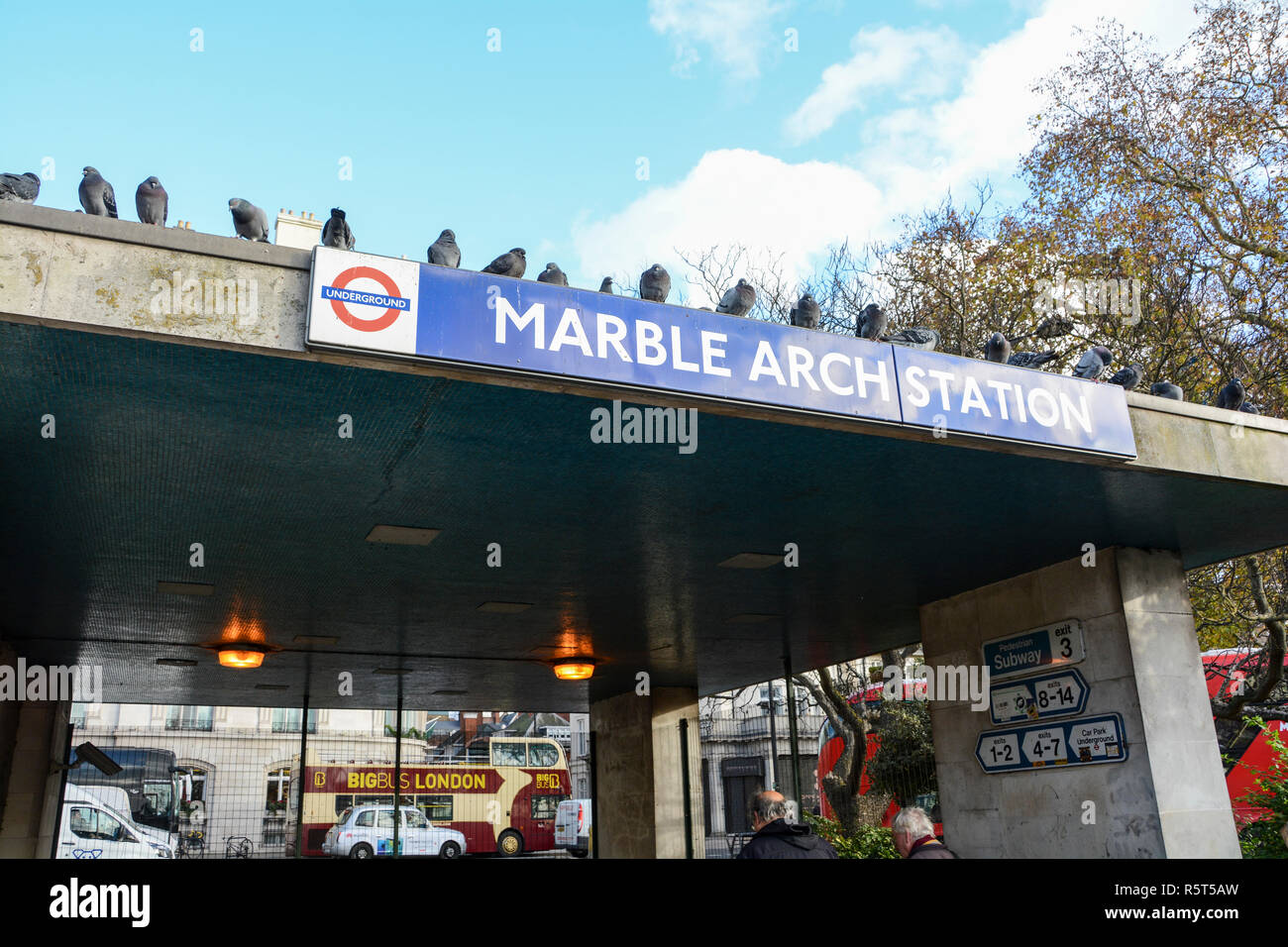 Stazione della metropolitana di Marble Arch ingresso, Marble Arch, London, Regno Unito Foto Stock