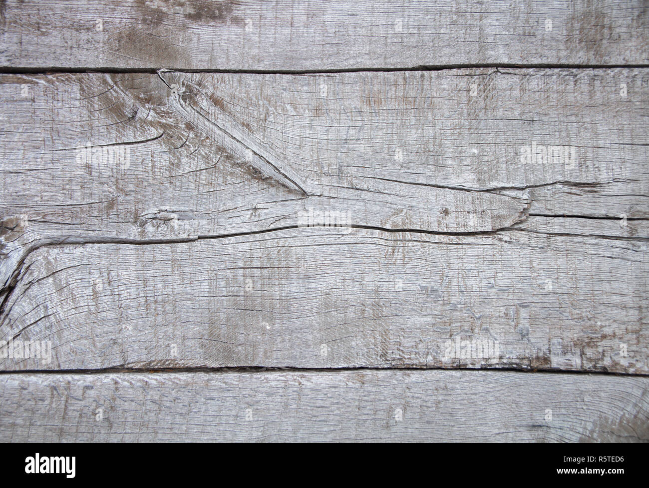 Incrinato in legno antico, sfondo shabby legno dipinto texture, grigio chiaro scheda robusto, naturale rustico precedente elemento piano vicino la vista in pianta da sopra, co Foto Stock