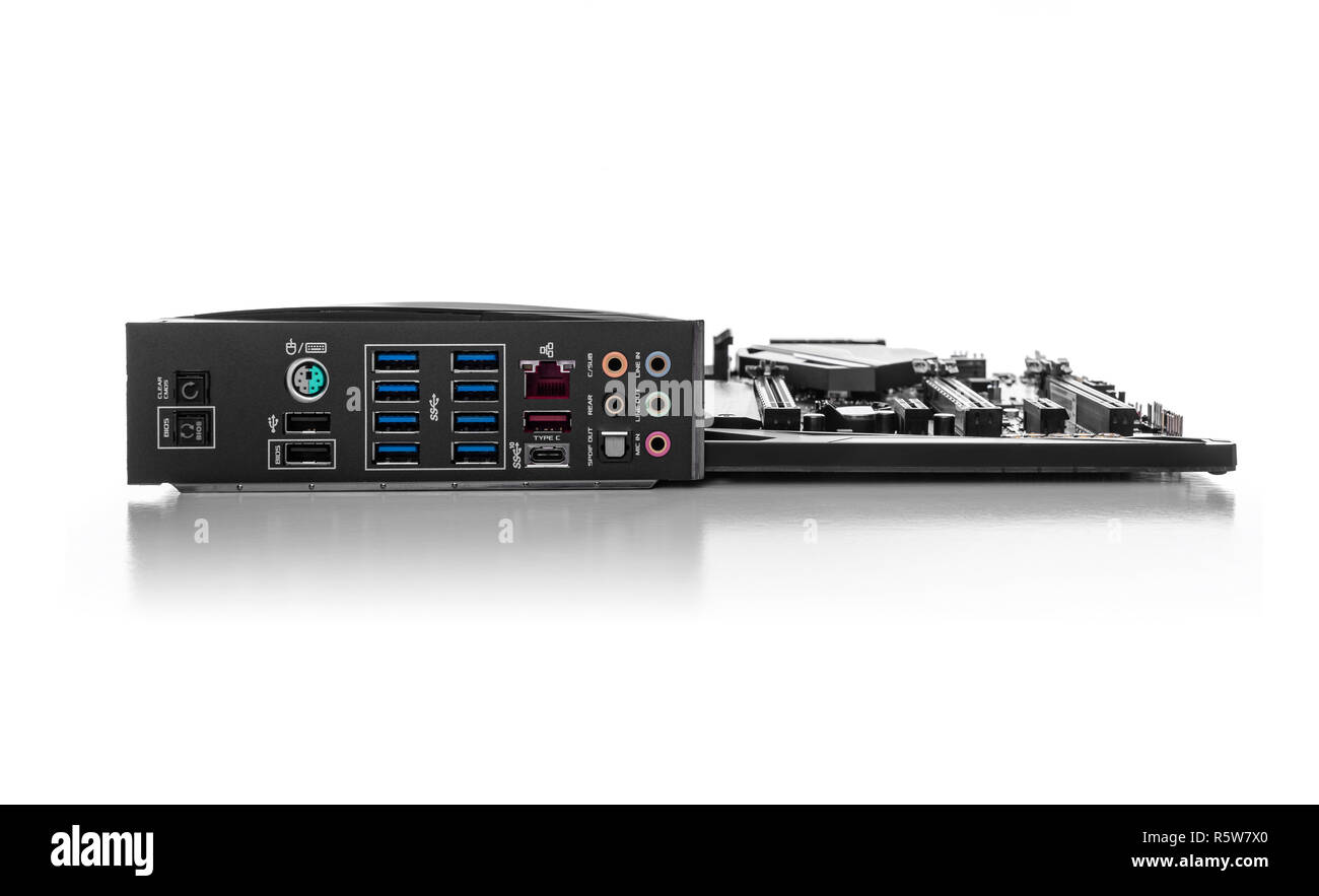 Scheda madre su sfondo bianco. Foto Stock