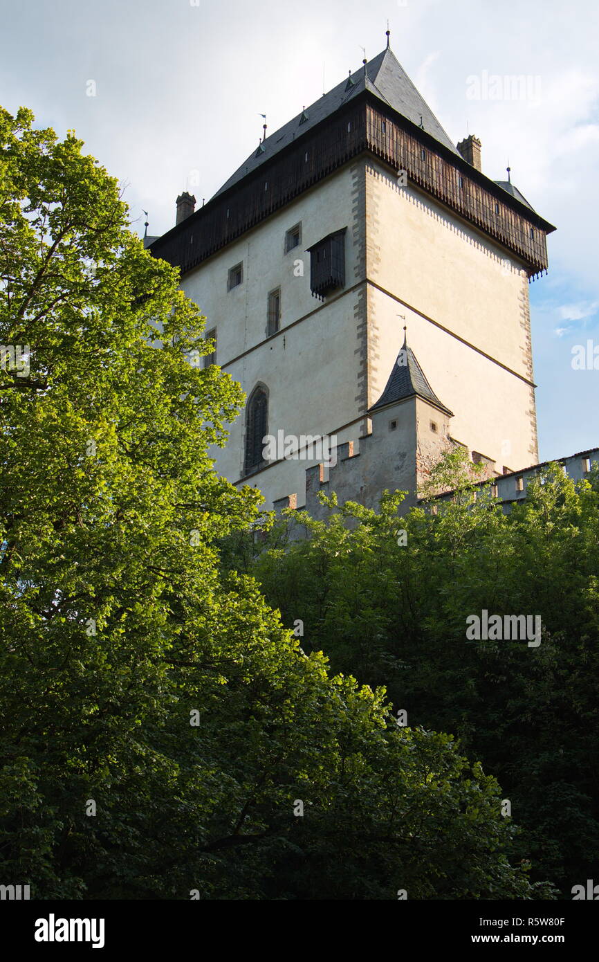 Il castello di karlstein vicino a Praga Foto Stock