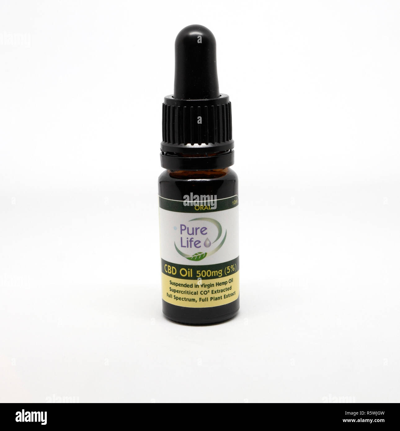 Bottiglia di pura vita olio CBD Foto Stock