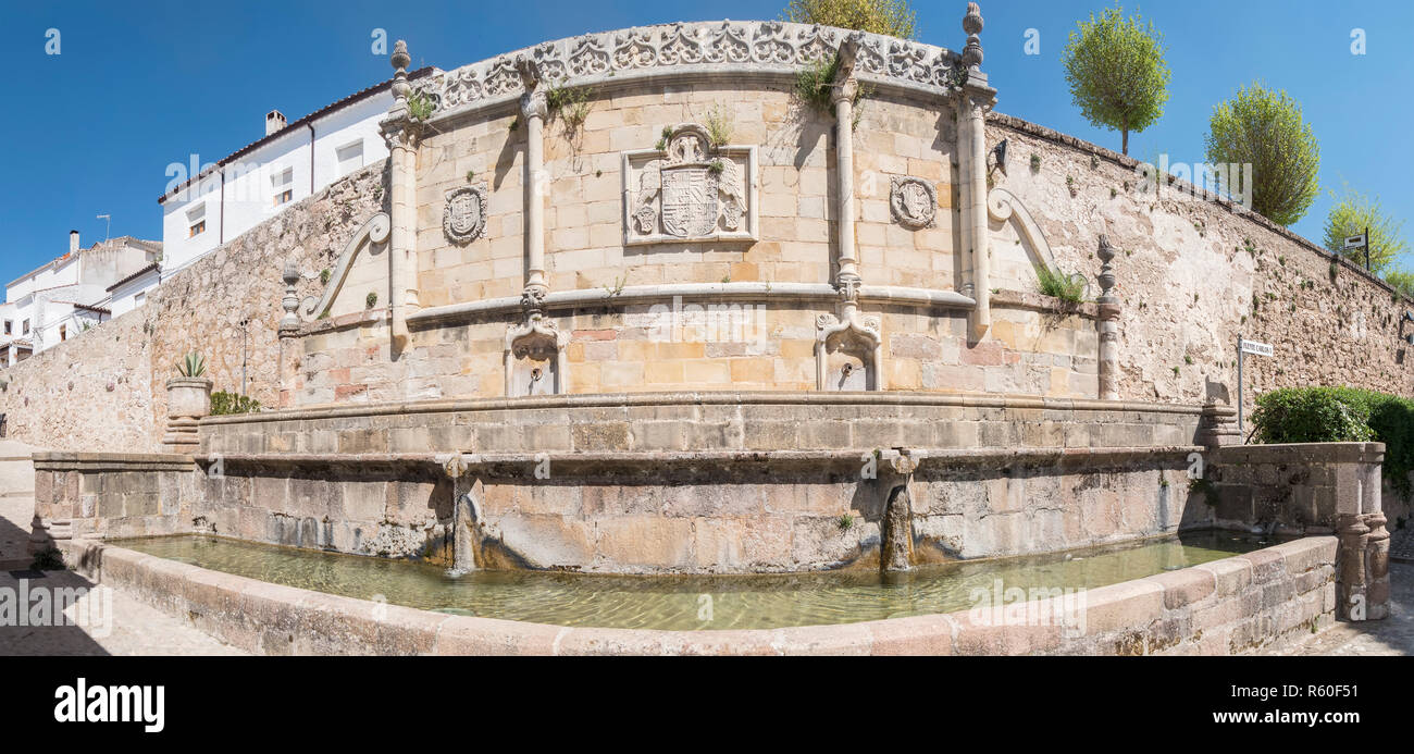 Imperiale o Carlos V fontana, Sierra de Segura, Jaen, Spagna Foto Stock