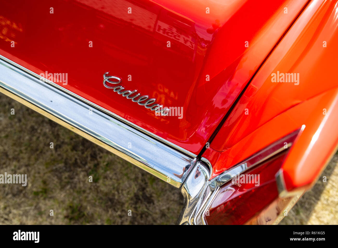 Frammento del full-size auto di lusso Cadillac de Ville convertibile (terza generazione), 1970. Die Oldtimer Show 2018. Foto Stock