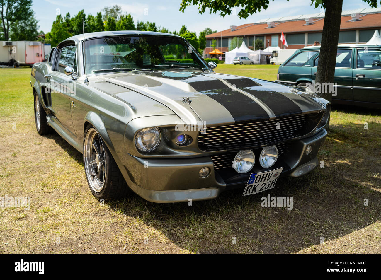 PAAREN IM GLIEN, Germania - 19 Maggio 2018: Pony auto Shelby Cobra GT500, (versione ad alte prestazioni della Ford Mustang). Die Oldtimer Show 2018. Foto Stock