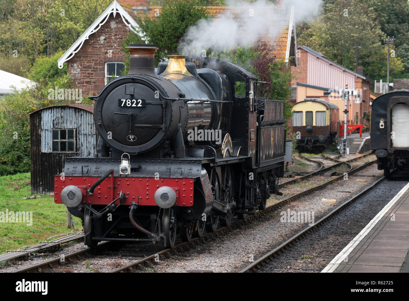 Il Foxcote Manor treno a vapore che corre sul West Somerset Railway, Somerset, Inghilterra Foto Stock