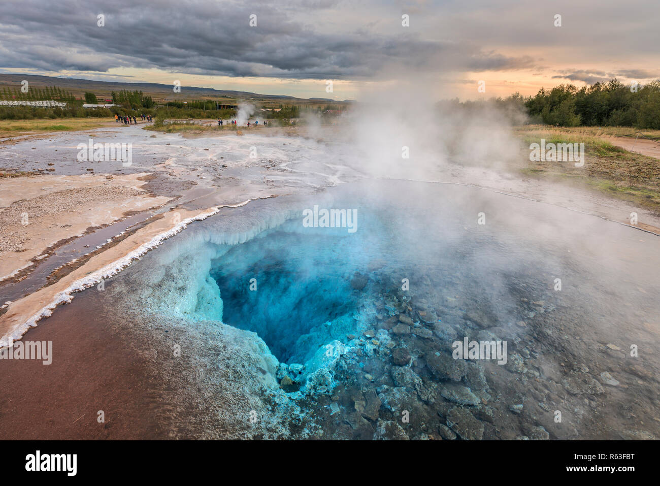La grande area di geyser, Islanda. Questa immagine viene girato utilizzando un drone. Foto Stock