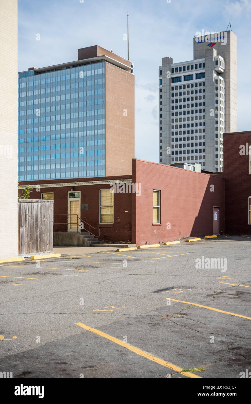 La costruzione di edifici commerciali in Downtown Little Rock Foto Stock