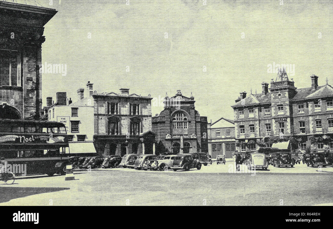 La piazza del mercato e il Queens Head Hotel Abingdon Foto Stock