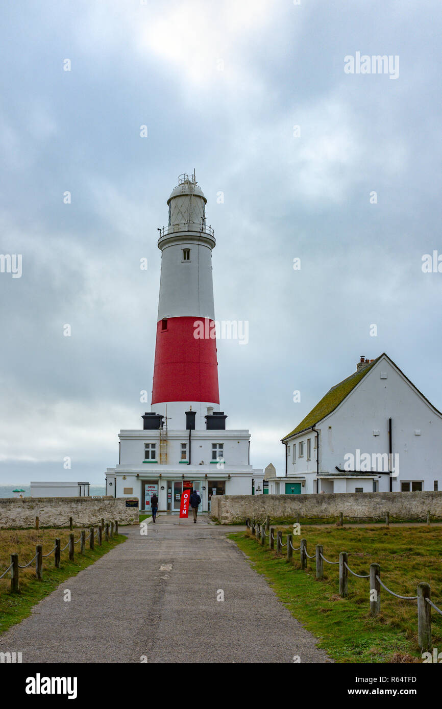 Portland Bill Lighthouse e centro visitatori. Foto Stock