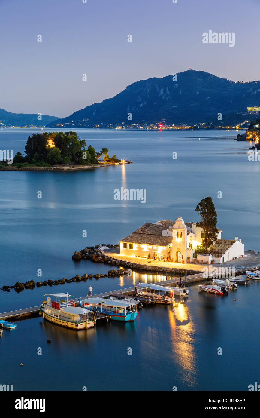 Corfù Corfù Grecia vlachernon vlacherna chiesa kanoni sera ritratto isola mare viaggi Foto Stock
