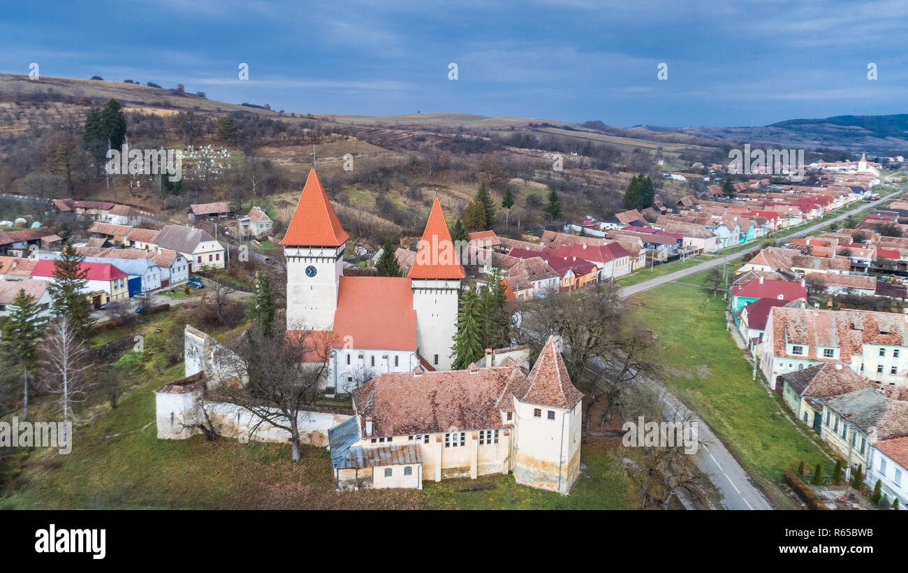 Dealu Frumos chiesa fortificata in Transilvania, Romania. Foto Stock