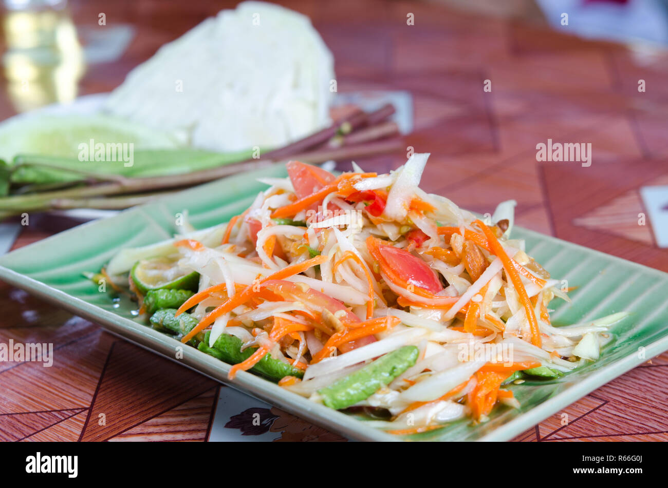 Insalata di papaia cibo tailandese Foto Stock