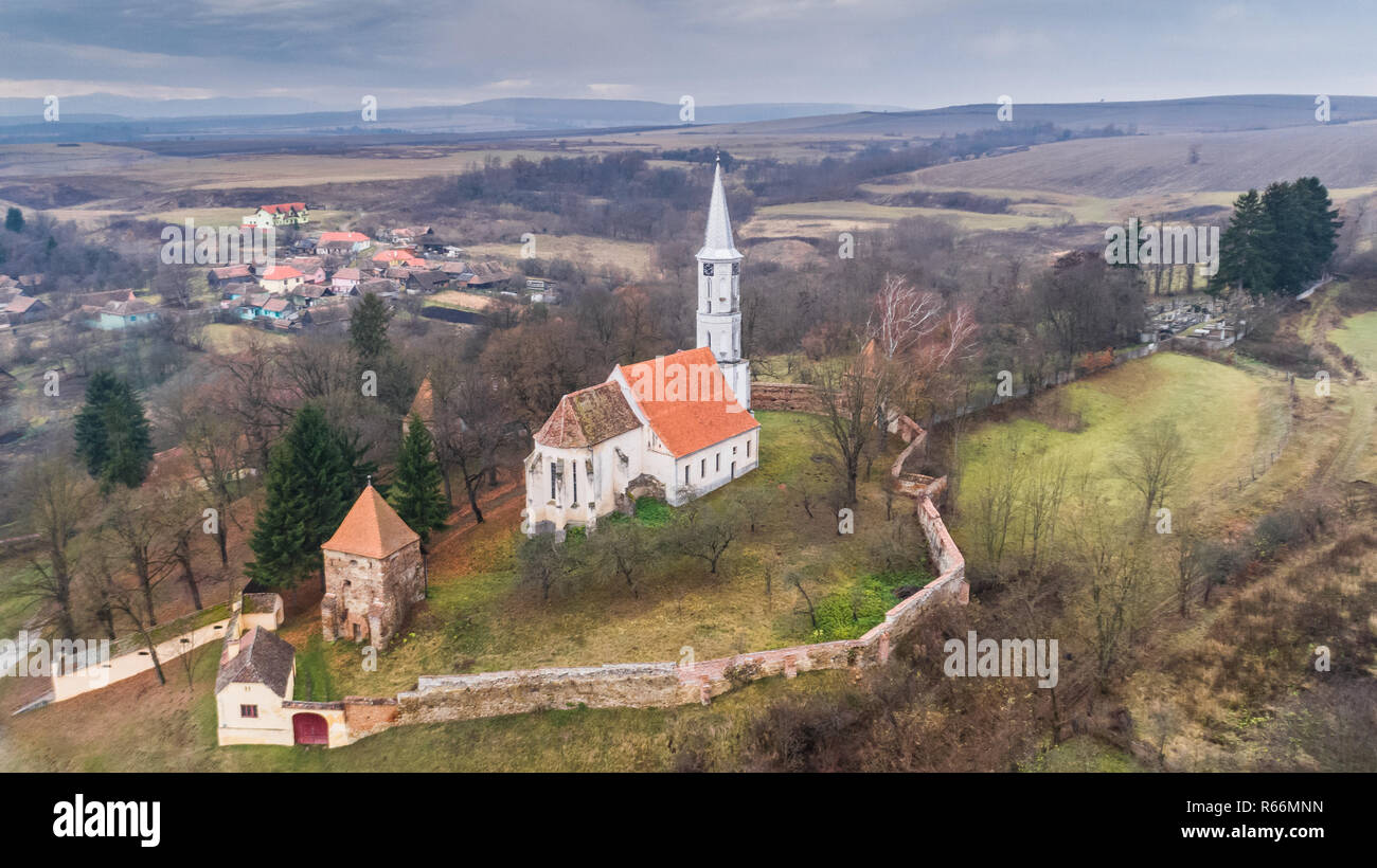 Altana chiesa fortificata in Transilvania, Romania Foto Stock