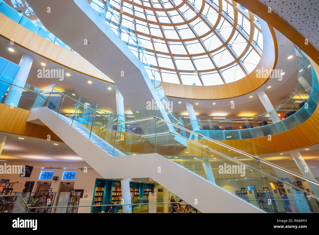 Liverpool, Regno Unito - 16 Maggio 2018: Liverpool Central Library disegnato da John Gray Weightman completata nel 1860, nel 2009, il vecchio edificio è stato sostituito da un nuovo Foto Stock