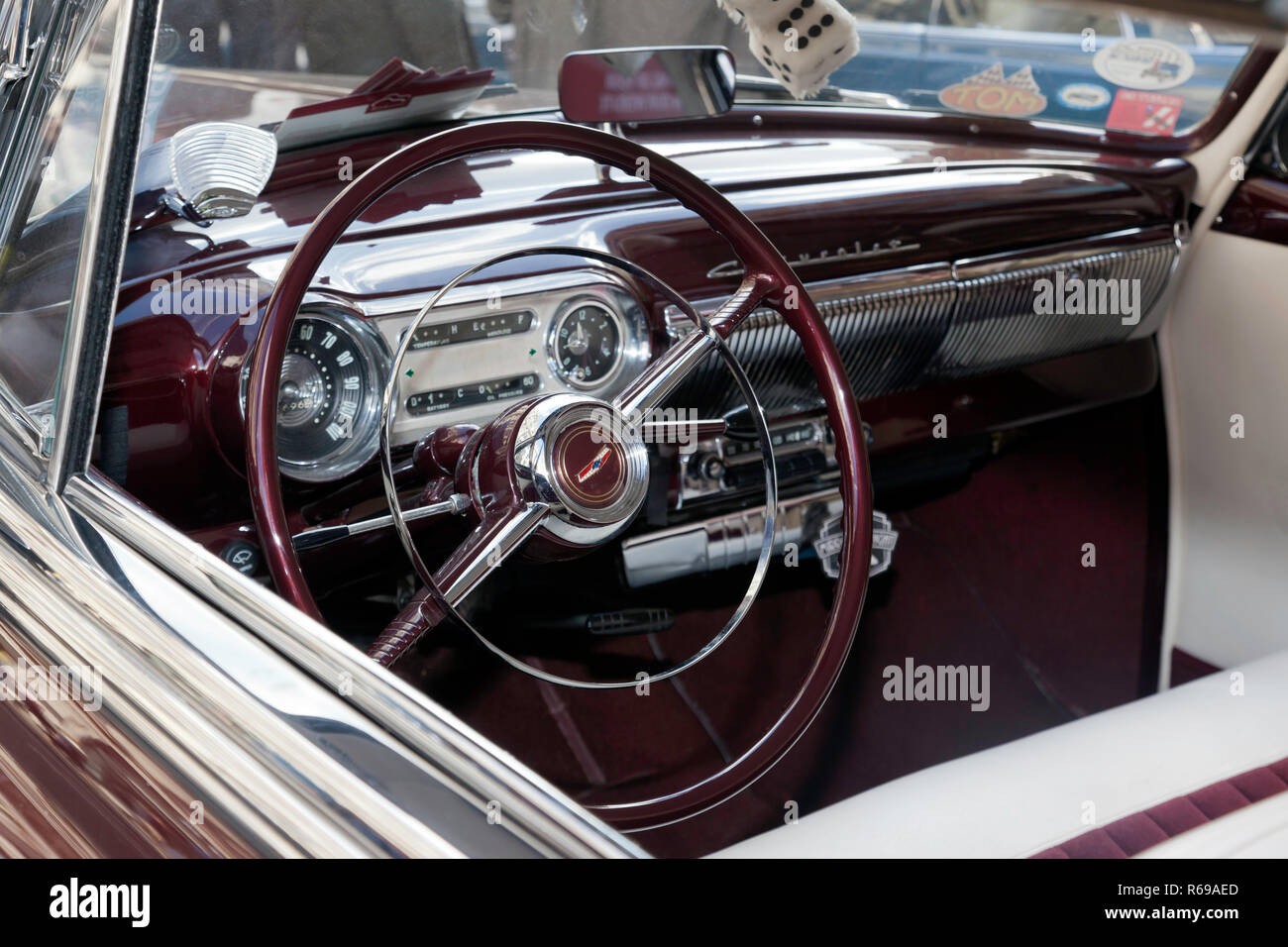 Vista interna di un 1954 Chevrolet Bel Air, sul display a 2018 Regents Street Motor Show Foto Stock