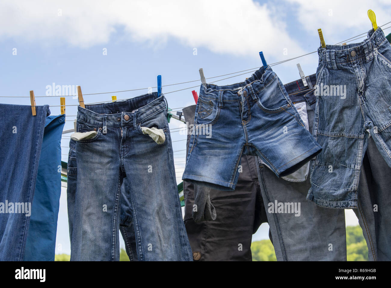 Jeans colori diversi clearance
