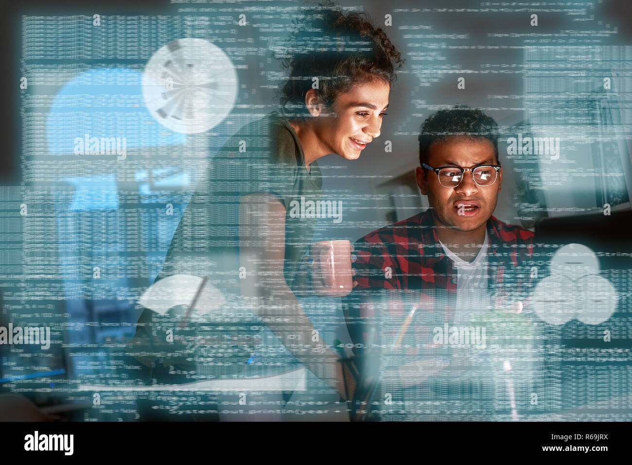 Giovani indiani grandi data agli sviluppatori a pensare a nuove prospettive Foto Stock