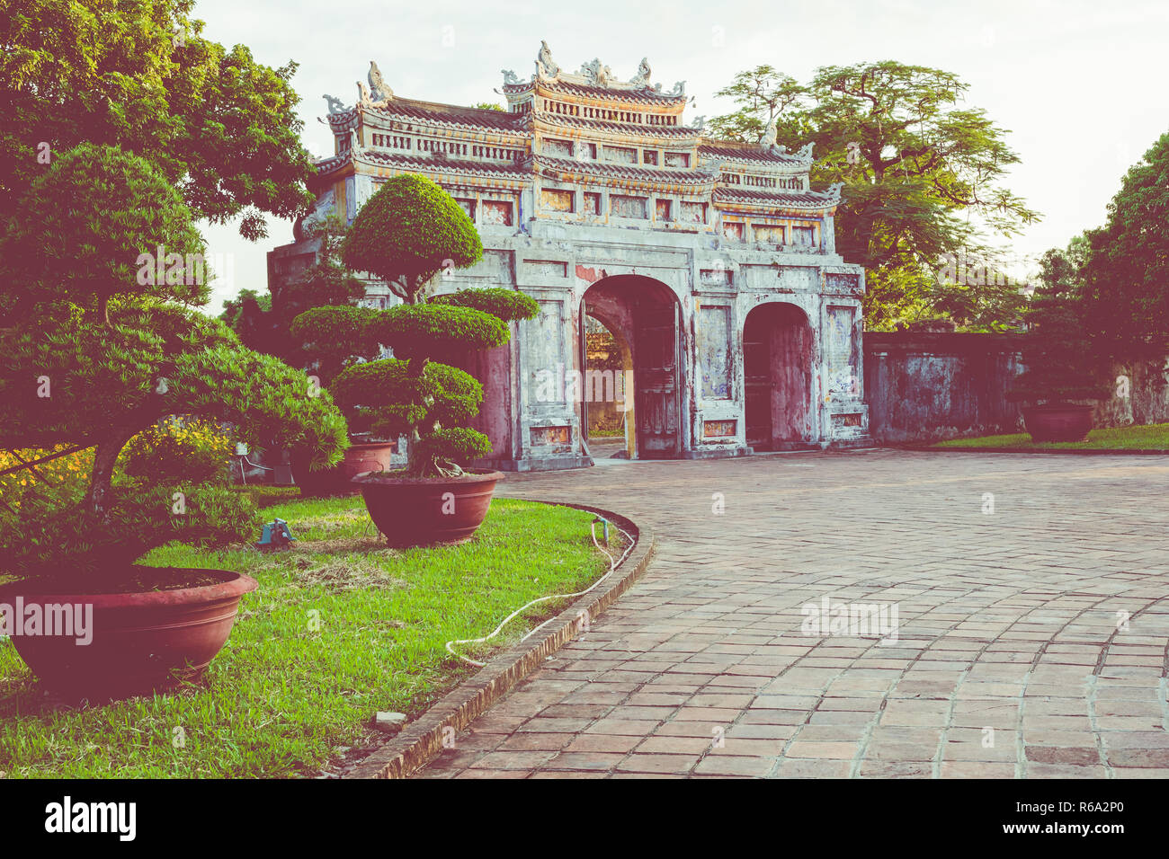 Ingresso della Cittadella. Imperial Palazzo reale della dinastia Nguyen in tinta, Vietnam. Unesco - Sito Patrimonio dell'umanità. Foto Stock