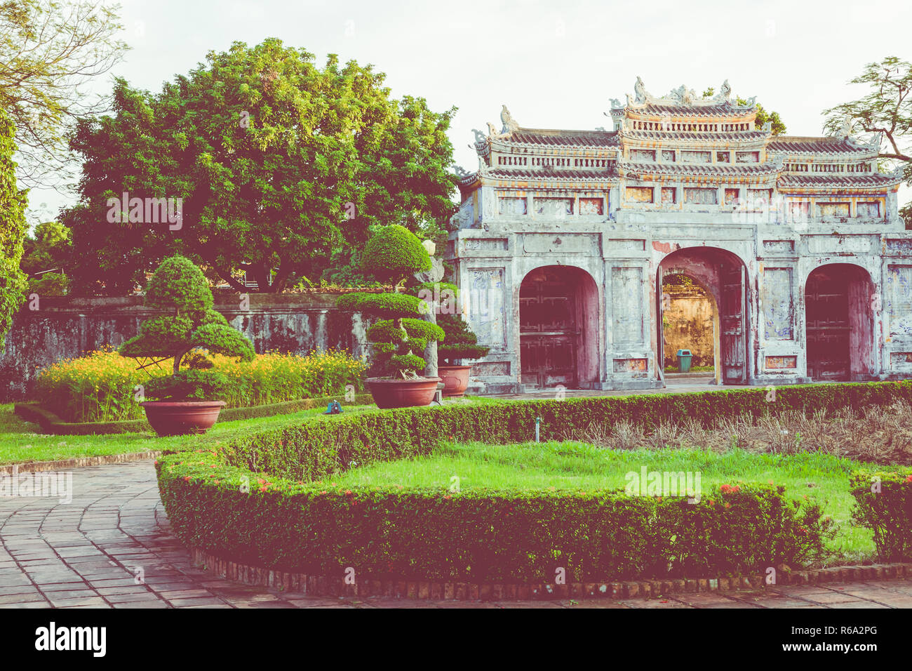 Ingresso della Cittadella. Imperial Palazzo reale della dinastia Nguyen in tinta, Vietnam. Unesco - Sito Patrimonio dell'umanità. Foto Stock