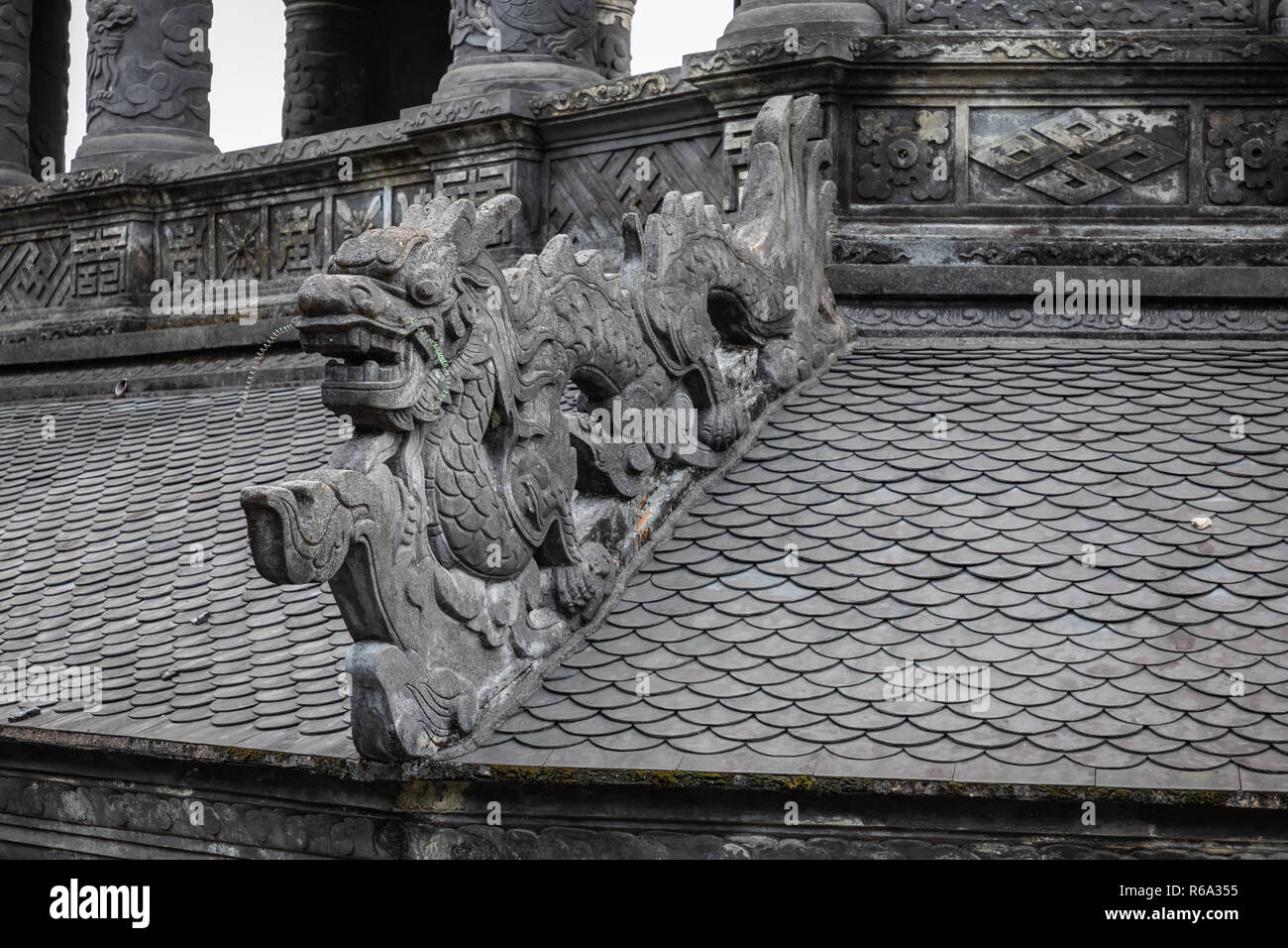 Imperial Khai Dinh tomba in tinta, Vietnam. Un sito Patrimonio Mondiale dell'UNESCO. Foto Stock