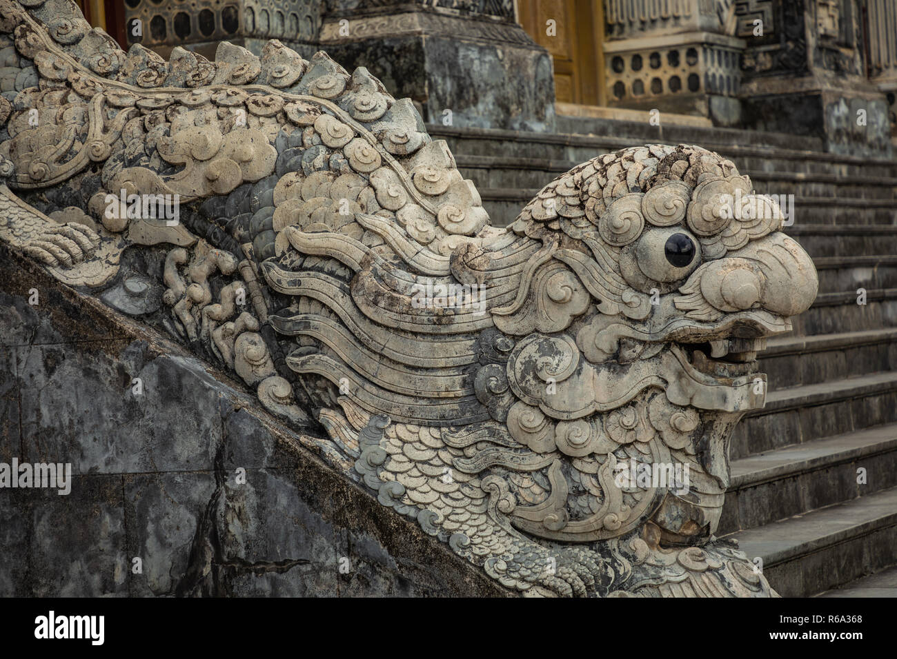 Imperial Khai Dinh tomba in tinta, Vietnam. Un sito Patrimonio Mondiale dell'UNESCO. Foto Stock