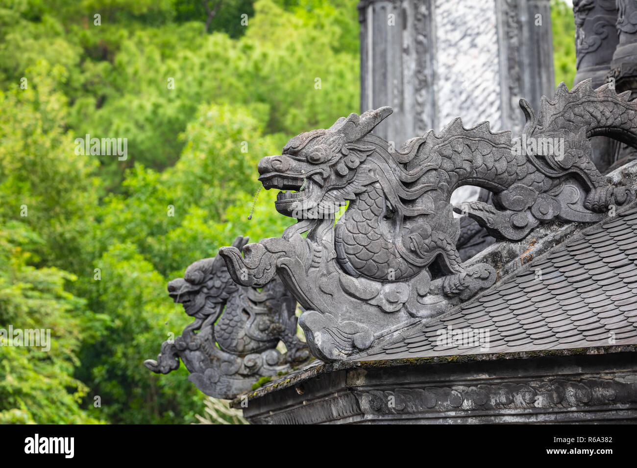 Imperial Khai Dinh tomba in tinta, Vietnam. Un sito Patrimonio Mondiale dell'UNESCO. Foto Stock