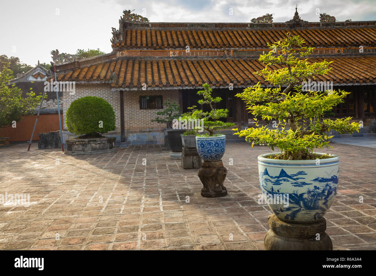 Imperial Palazzo reale della dinastia Nguyen in tinta, Vietnam. La tinta è una delle destinazioni più popolari in Vietnam. Foto Stock