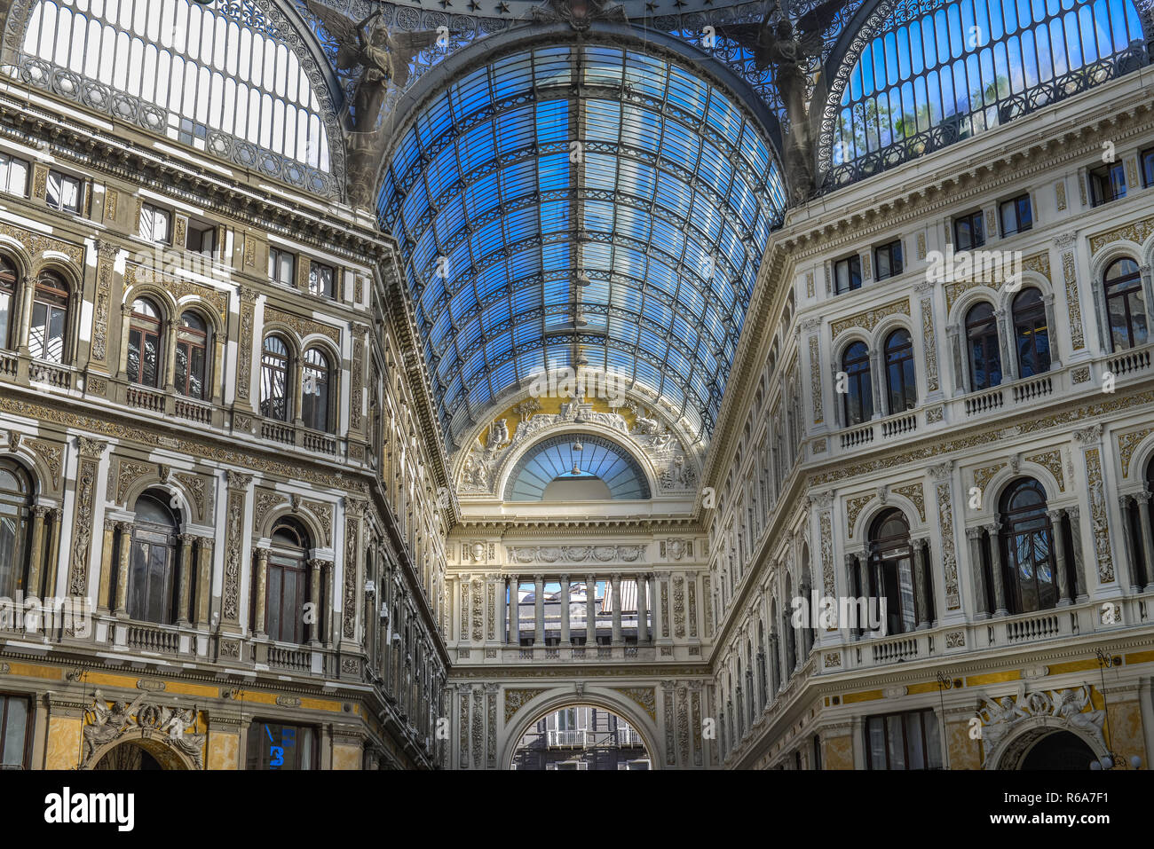 Shopping Centre, la Galleria Umberto I e via San Carlo, napoli, Italia, Einkaufszentrum, Via San Carlo, Neapel, Italien Foto Stock