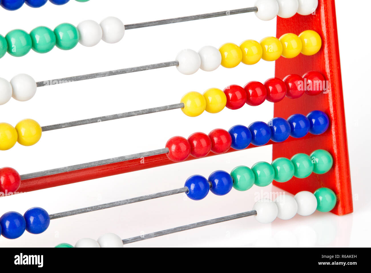 Close up di un Rosso Abacus con sfere multicolore Foto Stock
